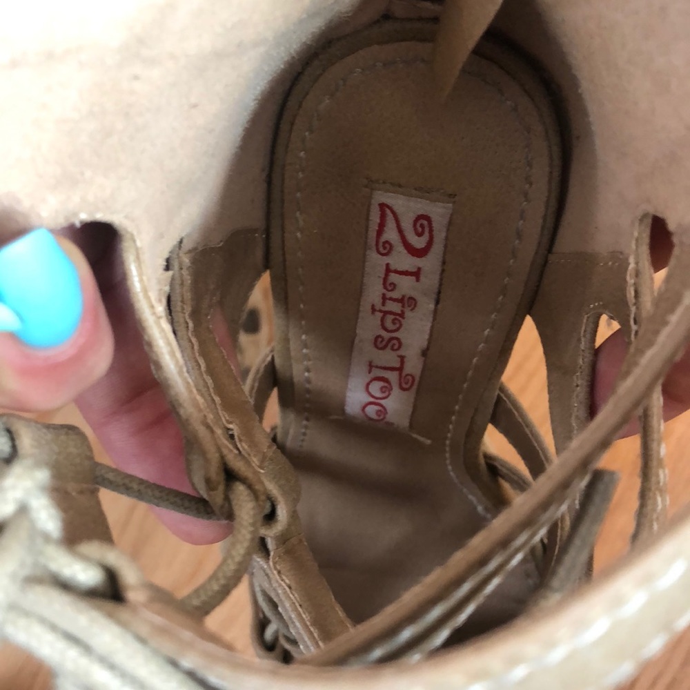 Heels - Picture 5 of 5
